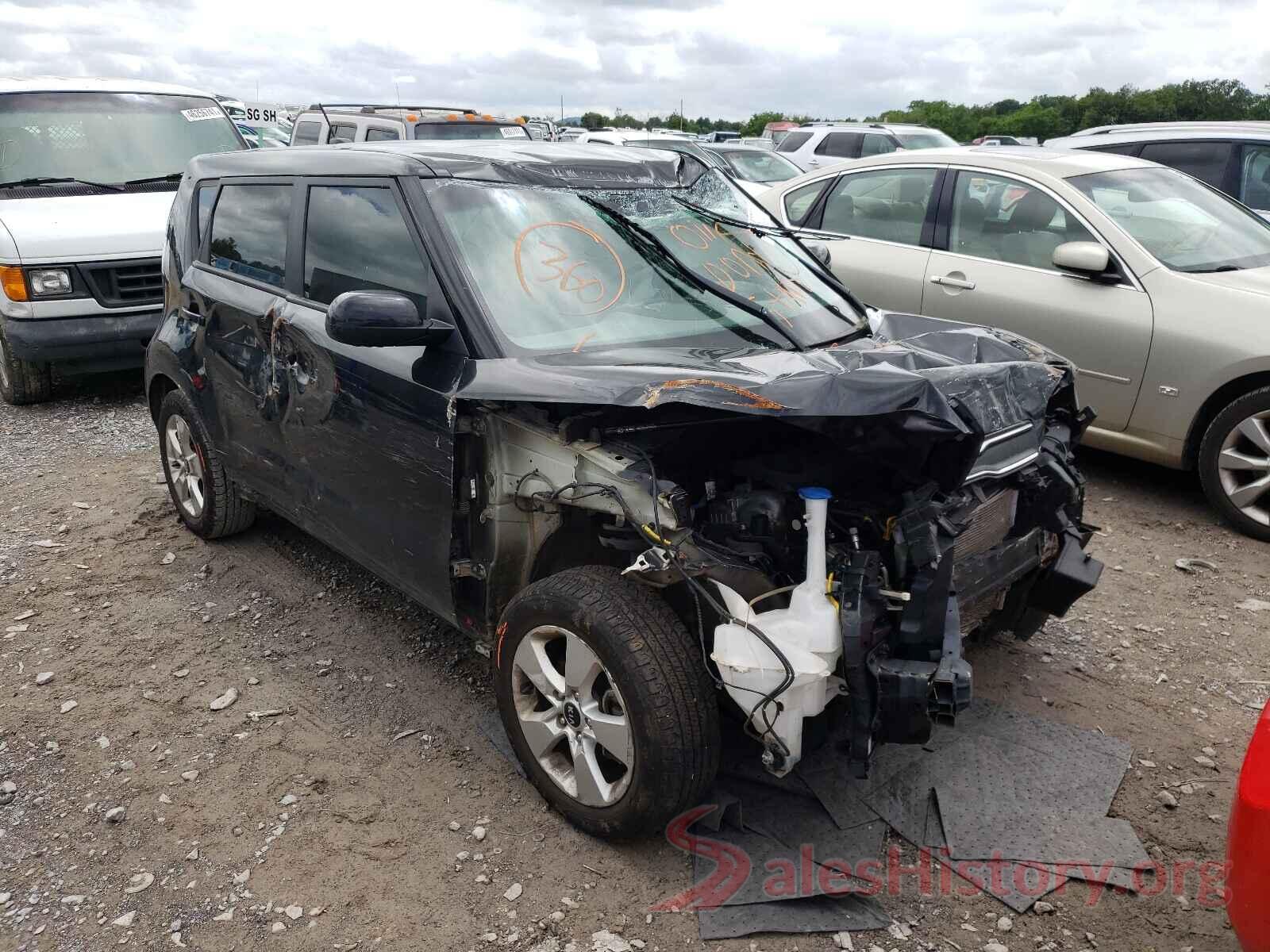 KNDJN2A21J7575038 2018 KIA SOUL