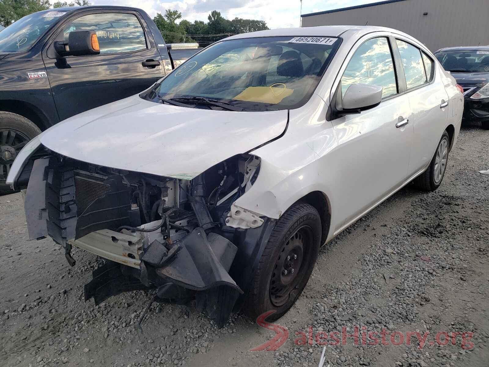 3N1CN7AP2JL828674 2018 NISSAN VERSA