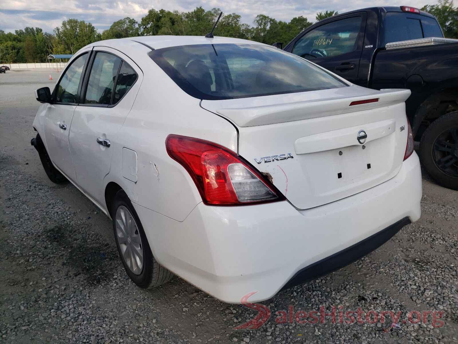 3N1CN7AP2JL828674 2018 NISSAN VERSA