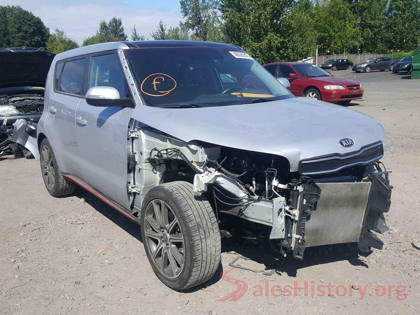 KNDJX3AA2J7561429 2018 KIA SOUL