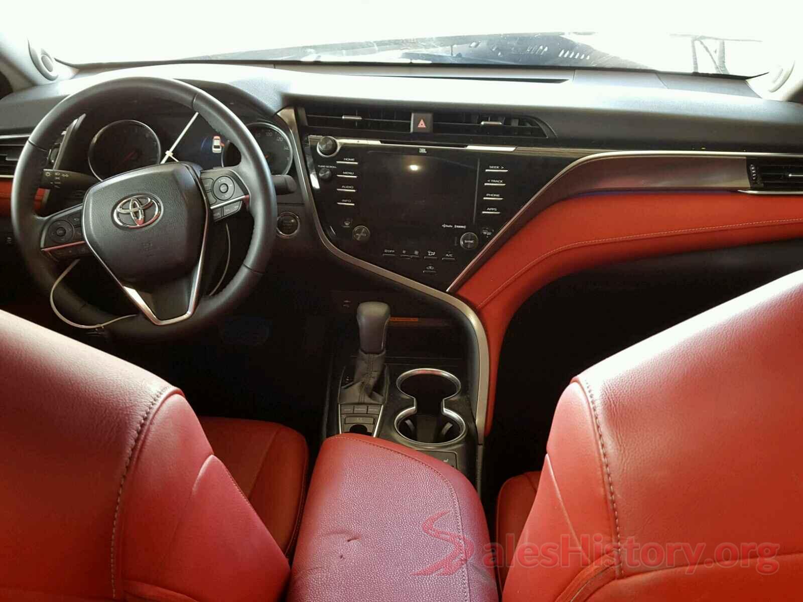 4T1BZ1HK9JU010655 2018 TOYOTA CAMRY