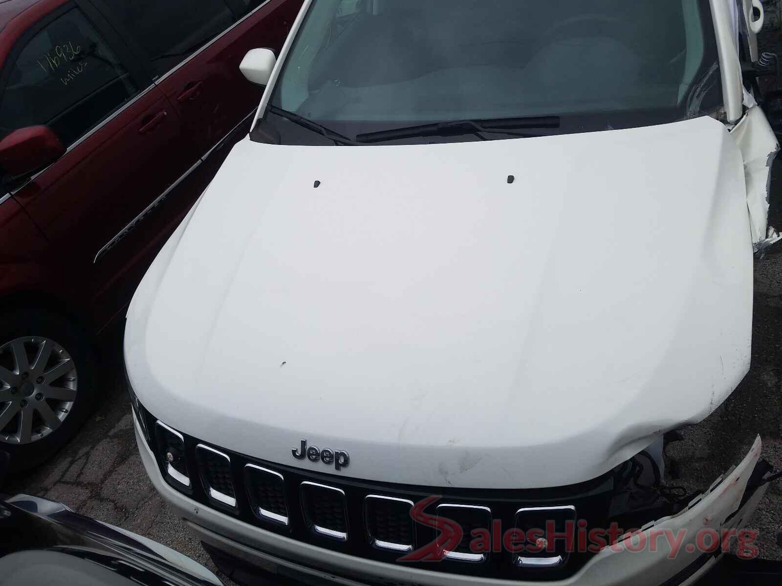 3C4NJDBB3KT672245 2019 JEEP COMPASS