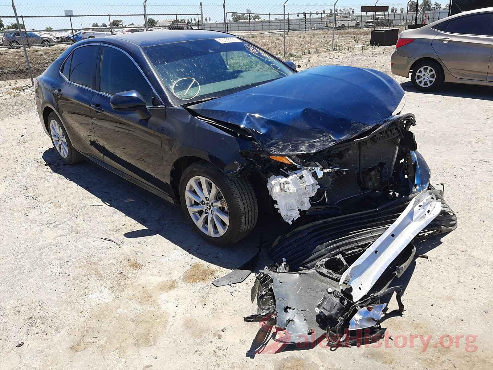 4T1B11HK0KU247754 2019 TOYOTA CAMRY