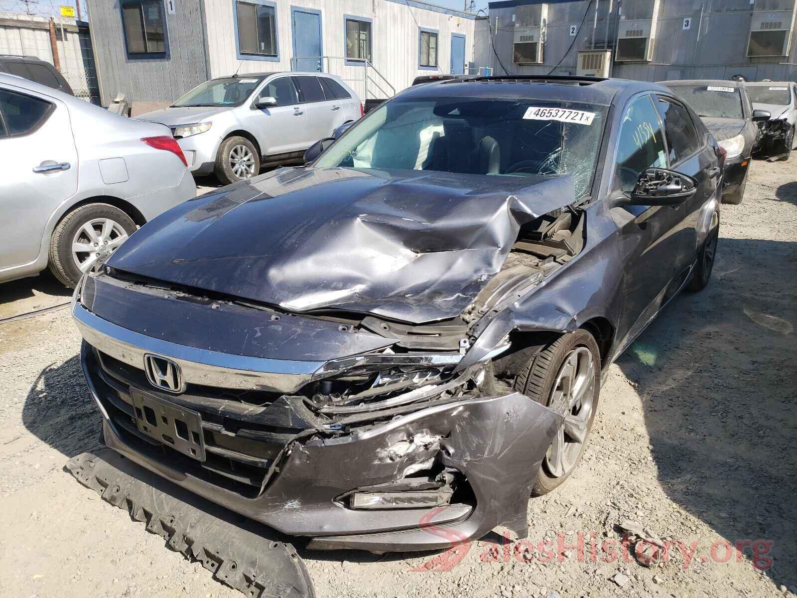 1HGCV1F54JA070704 2018 HONDA ACCORD