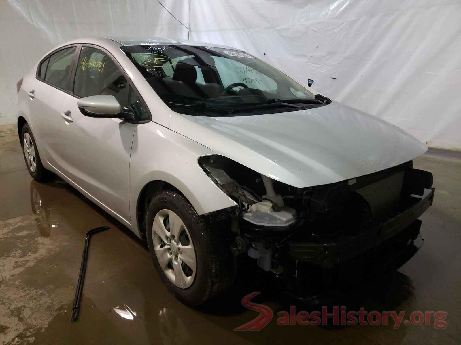 3KPFK4A73JE183569 2018 KIA FORTE