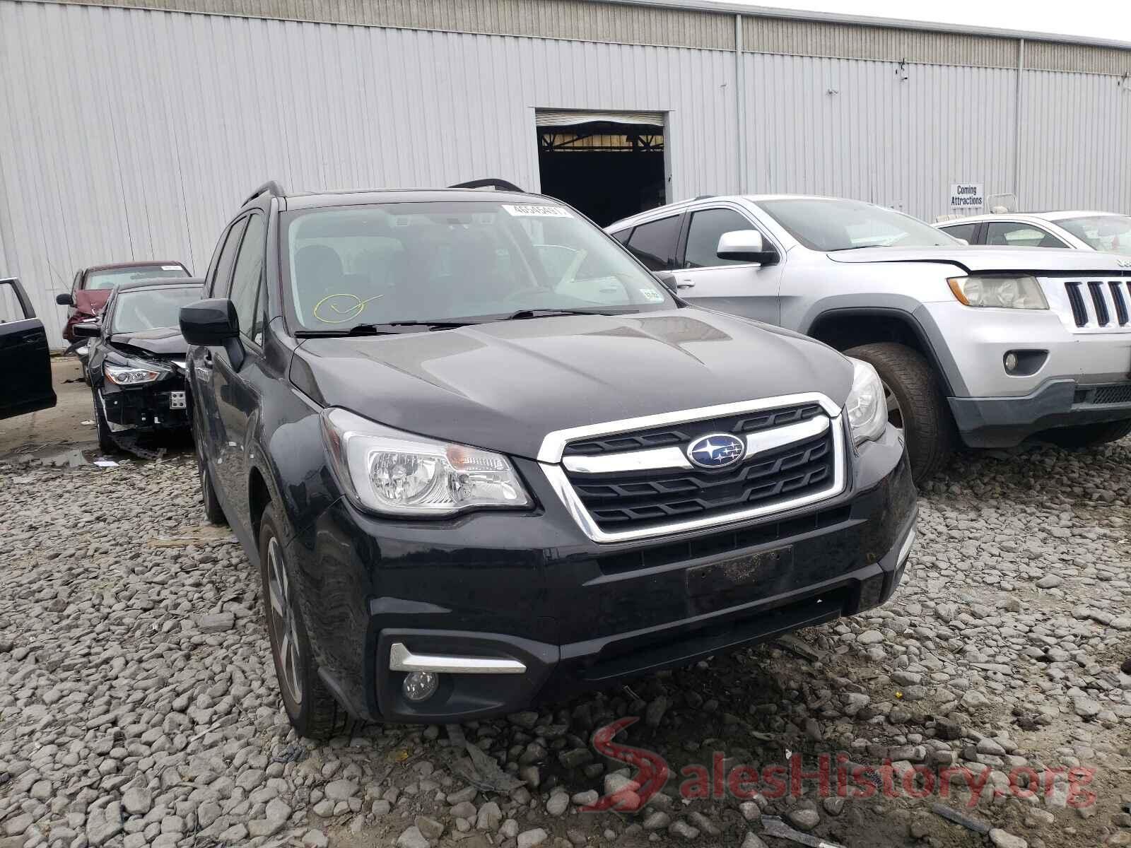 JF2SJAGC1JH487810 2018 SUBARU FORESTER