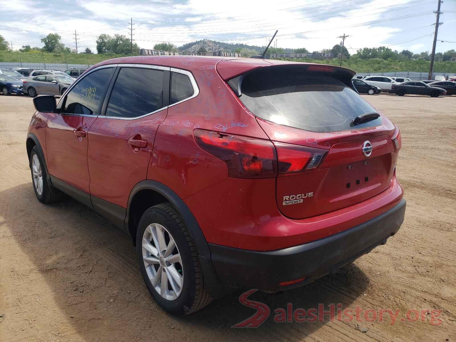 JN1BJ1CR7JW269216 2018 NISSAN ROGUE