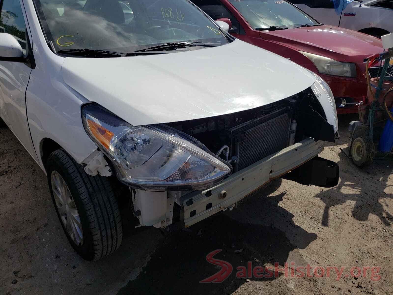 3N1CN7AP8JL882643 2018 NISSAN VERSA