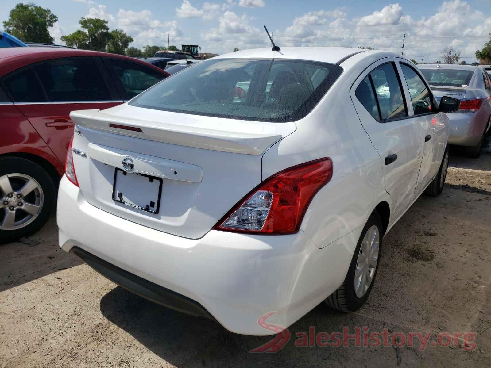 3N1CN7AP8JL882643 2018 NISSAN VERSA