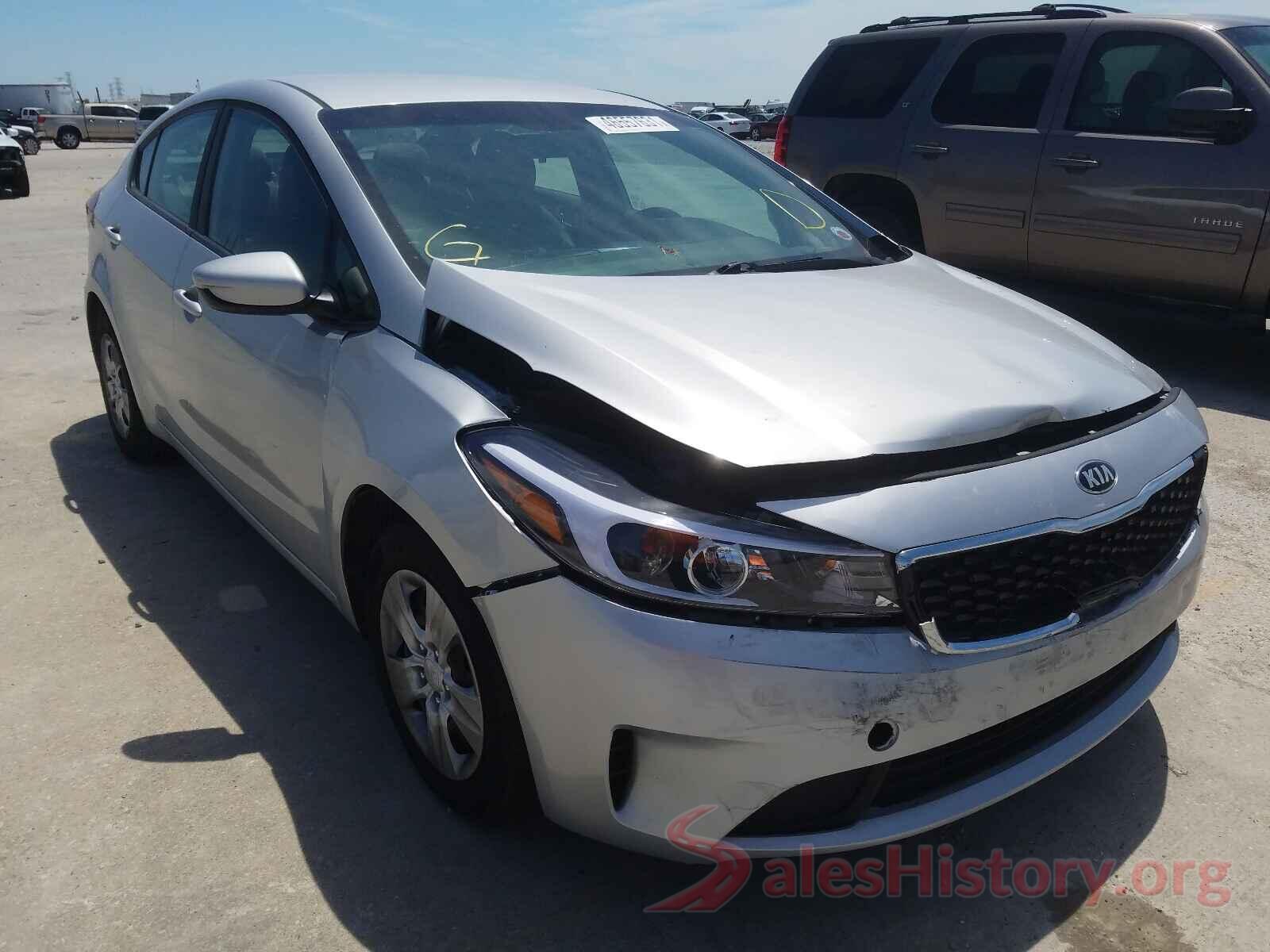 3KPFK4A75HE047227 2017 KIA FORTE