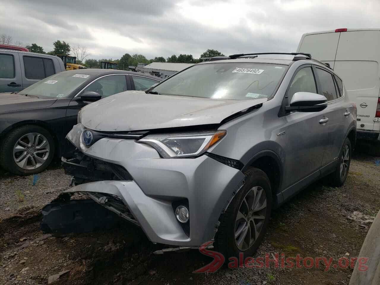 JTMRJREV2HD127060 2017 TOYOTA RAV4