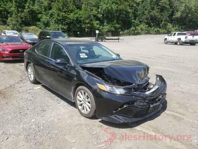 4T1B11HK5JU067247 2018 TOYOTA CAMRY