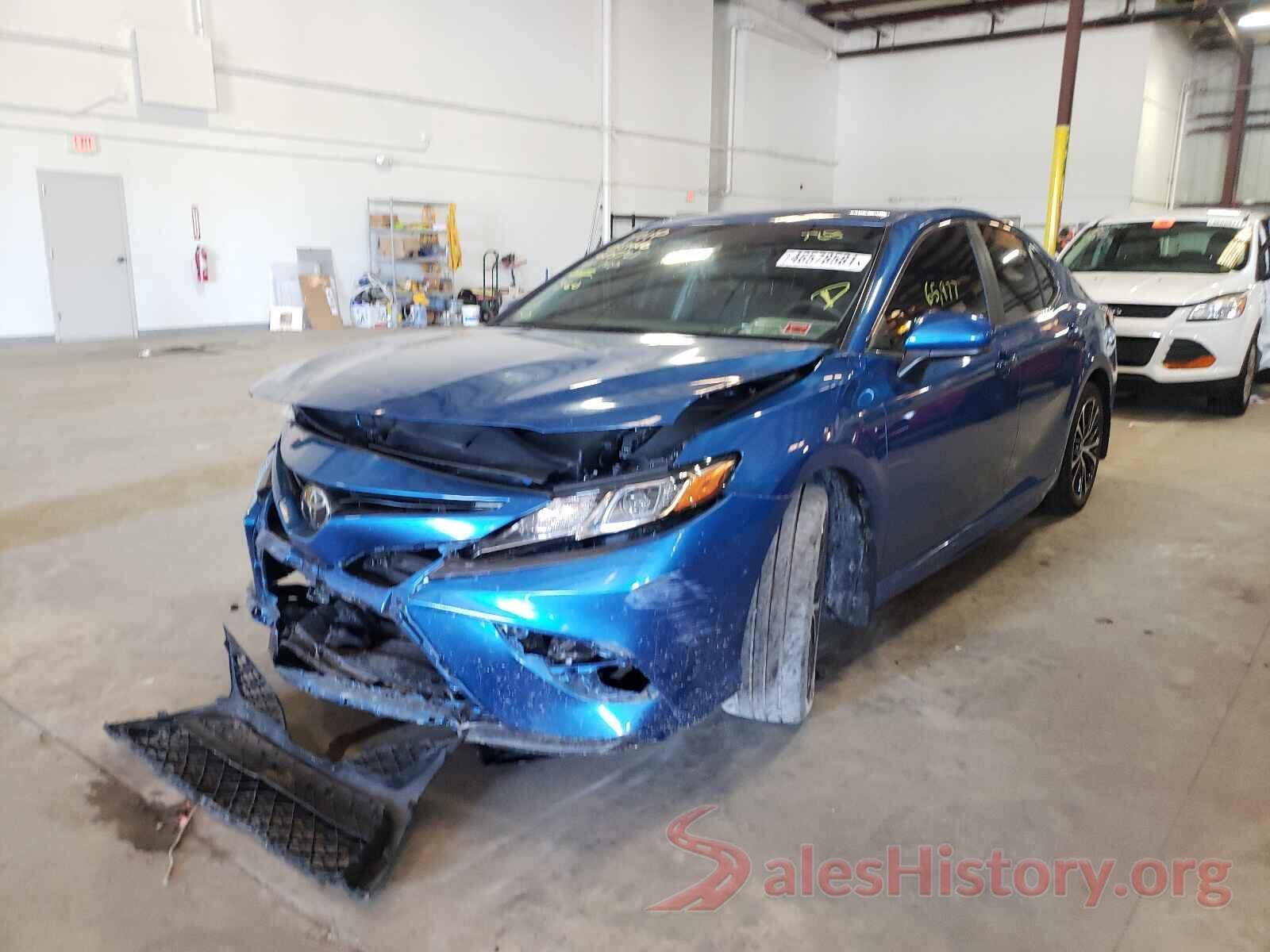 4T1B11HK0JU051666 2018 TOYOTA CAMRY