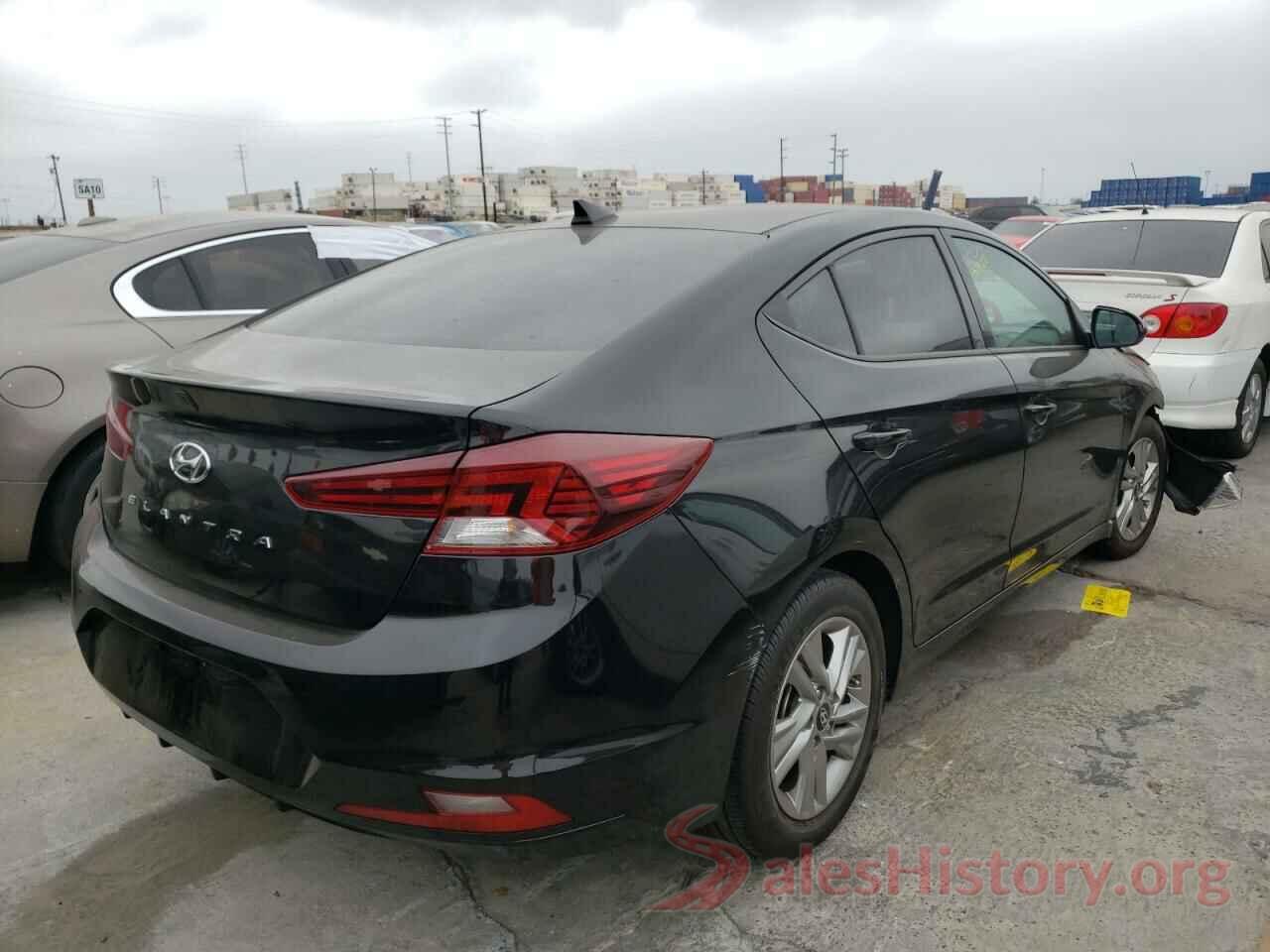 KMHD84LF4KU797023 2019 HYUNDAI ELANTRA