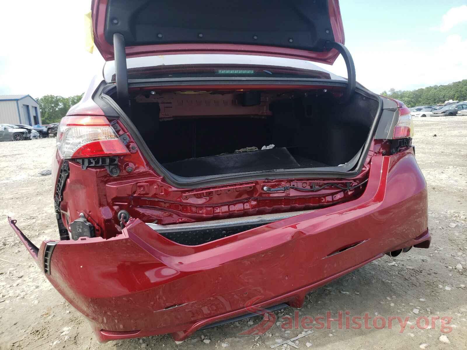 4T1B11HK2JU548847 2018 TOYOTA CAMRY