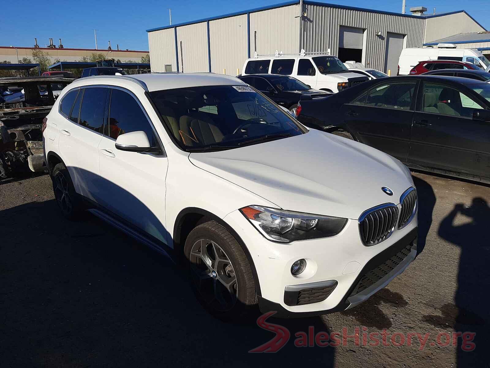 WBXHU7C32J5H42299 2018 BMW X1