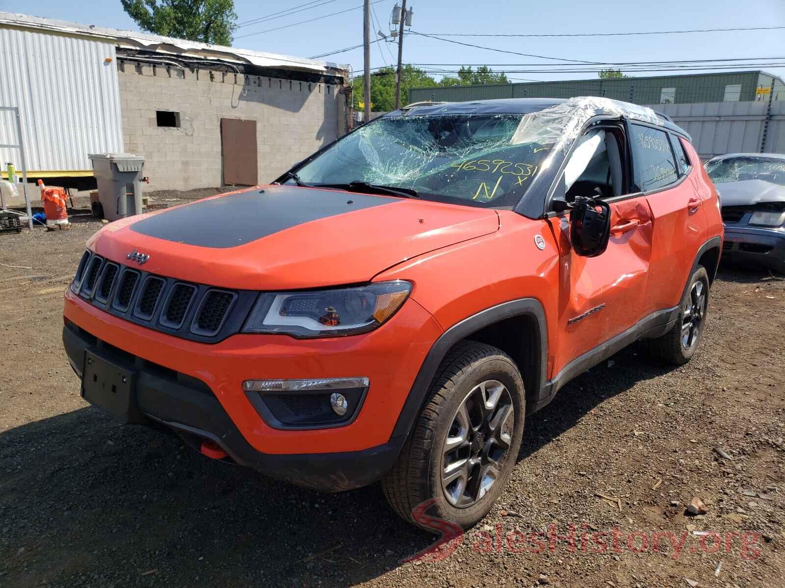 3C4NJDDB2JT239043 2018 JEEP COMPASS