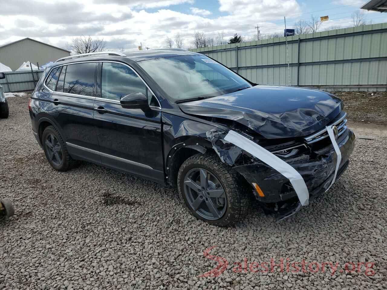 3VV4B7AX2JM217467 2018 VOLKSWAGEN TIGUAN