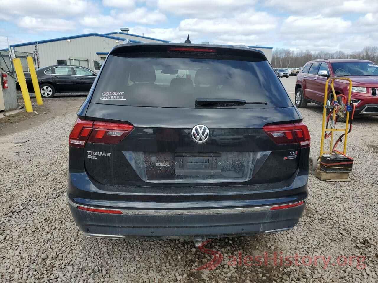 3VV4B7AX2JM217467 2018 VOLKSWAGEN TIGUAN