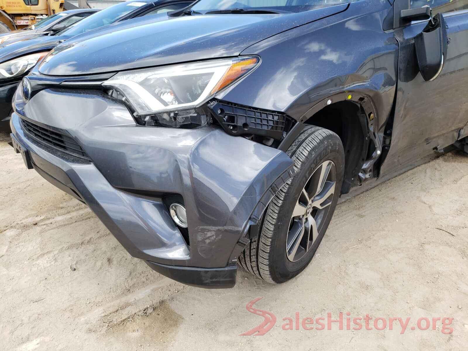 JTMWFREV0JD113491 2018 TOYOTA RAV4