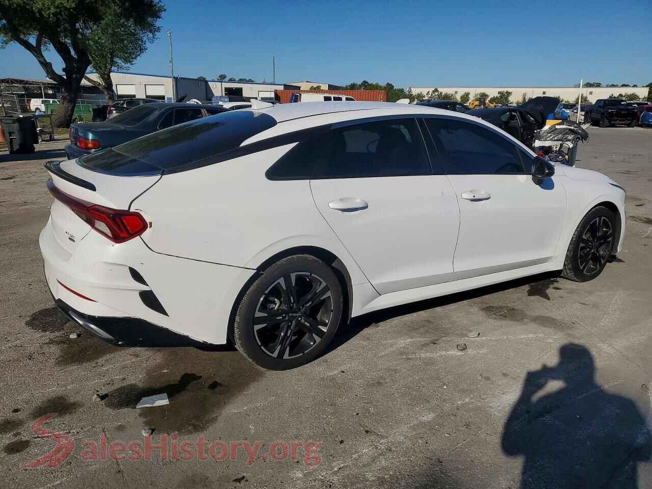 2023 KIA K5 VIN 5XXG64J21PG220020, right side view