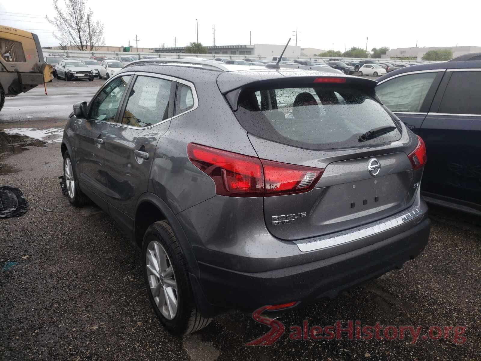 JN1BJ1CPXJW500656 2018 NISSAN ROGUE