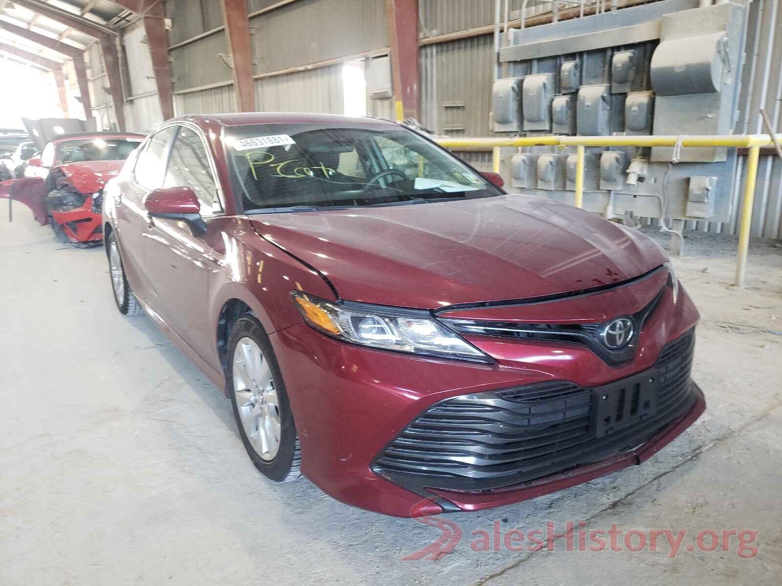 4T1B11HK5JU523831 2018 TOYOTA CAMRY