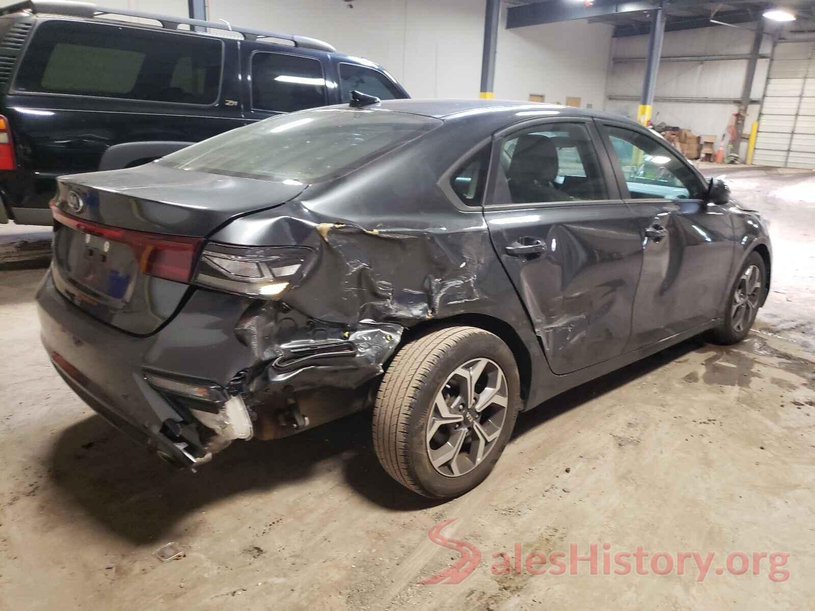 3KPF24AD2KE131647 2019 KIA FORTE