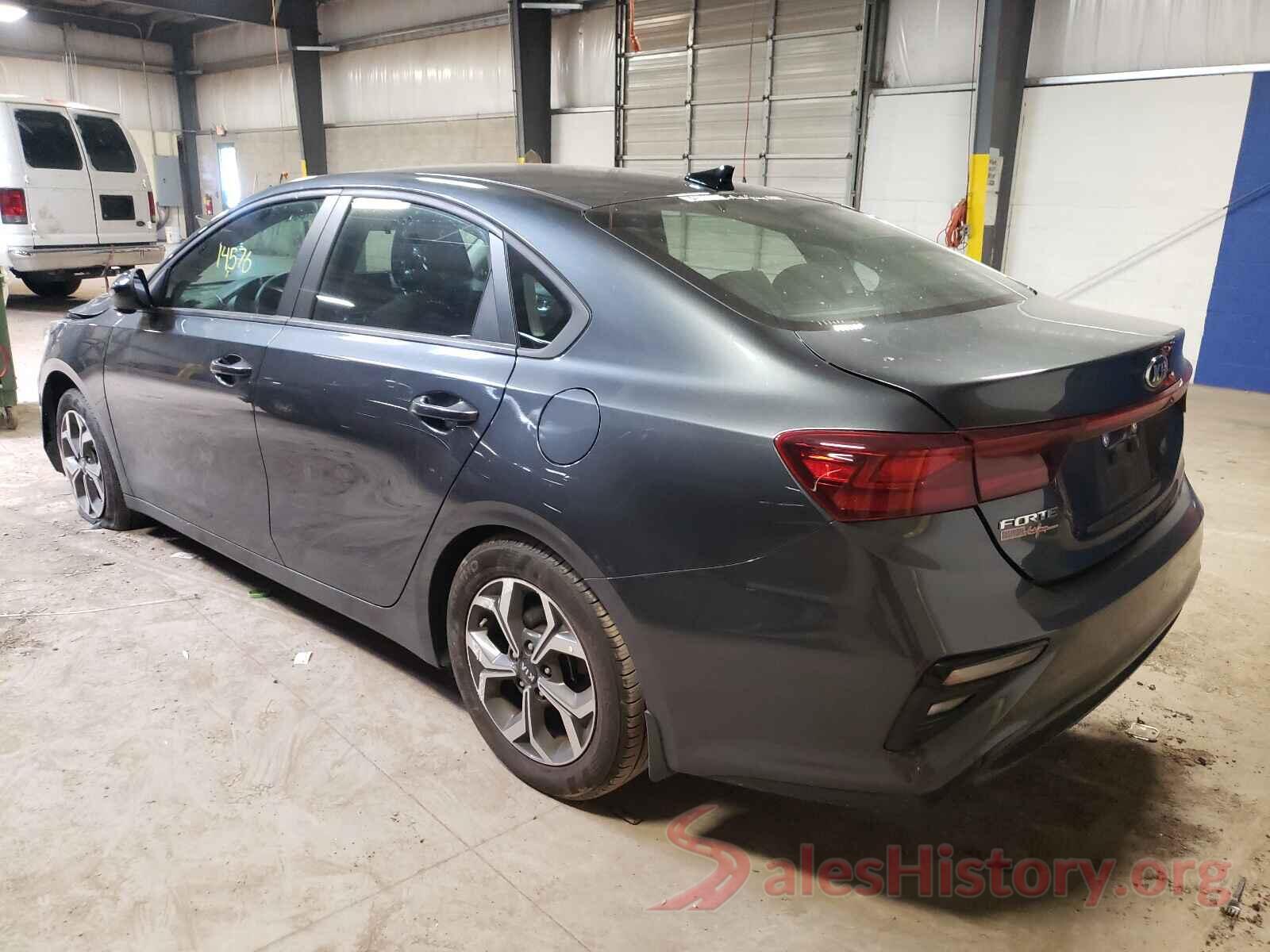 3KPF24AD2KE131647 2019 KIA FORTE