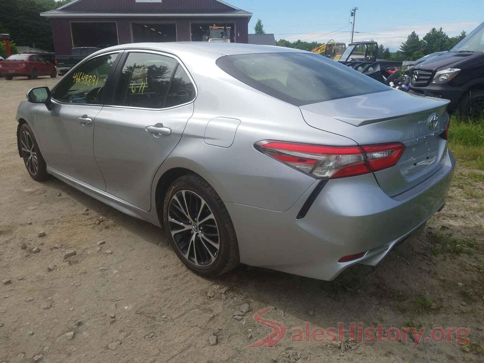 JTNB11HK9J3017988 2018 TOYOTA CAMRY