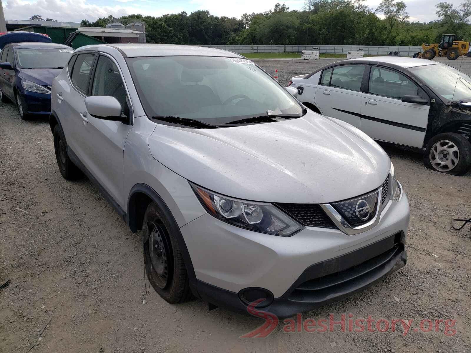 JN1BJ1CP5JW158615 2018 NISSAN ROGUE