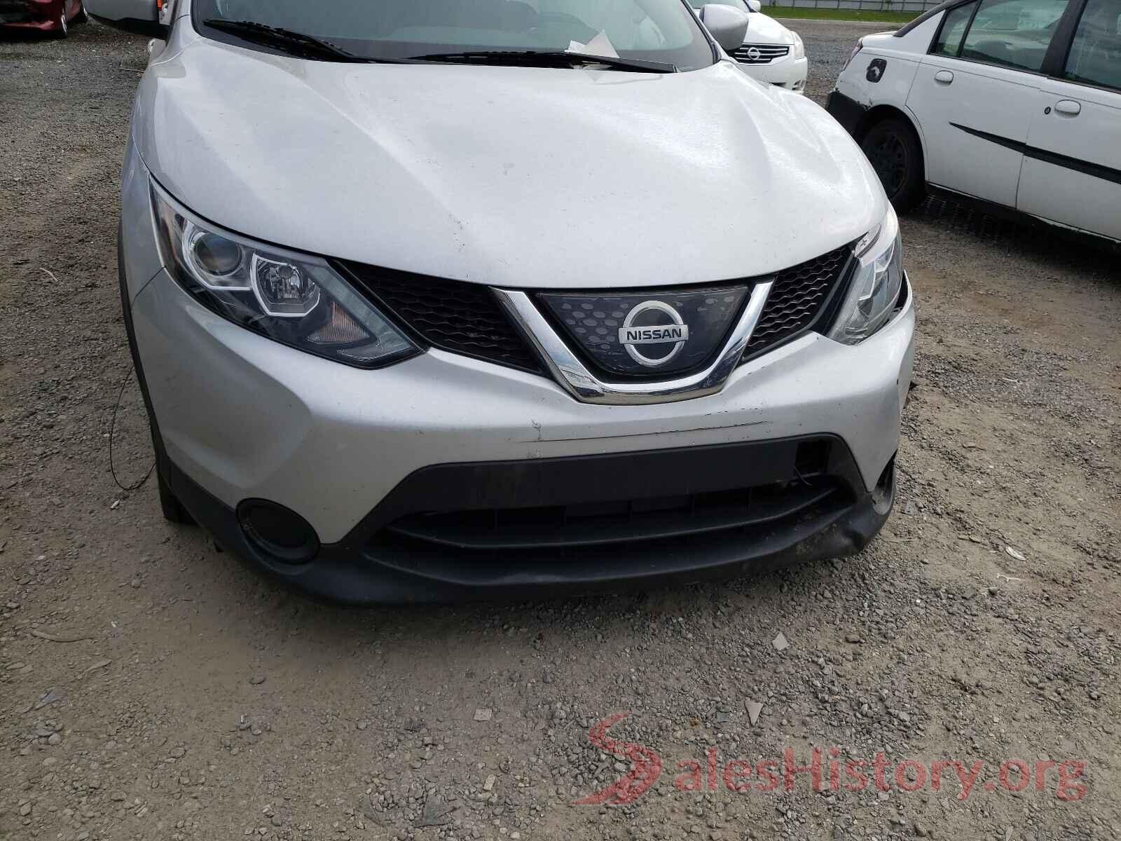 JN1BJ1CP5JW158615 2018 NISSAN ROGUE