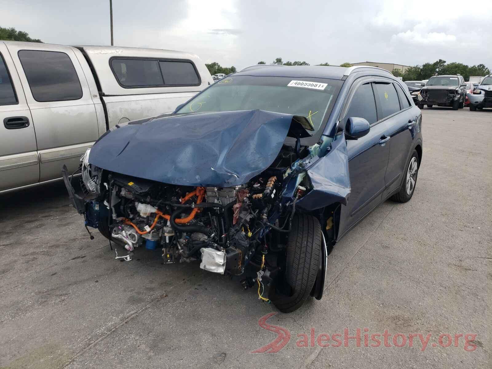 KNDCB3LC6K5217041 2019 KIA NIRO