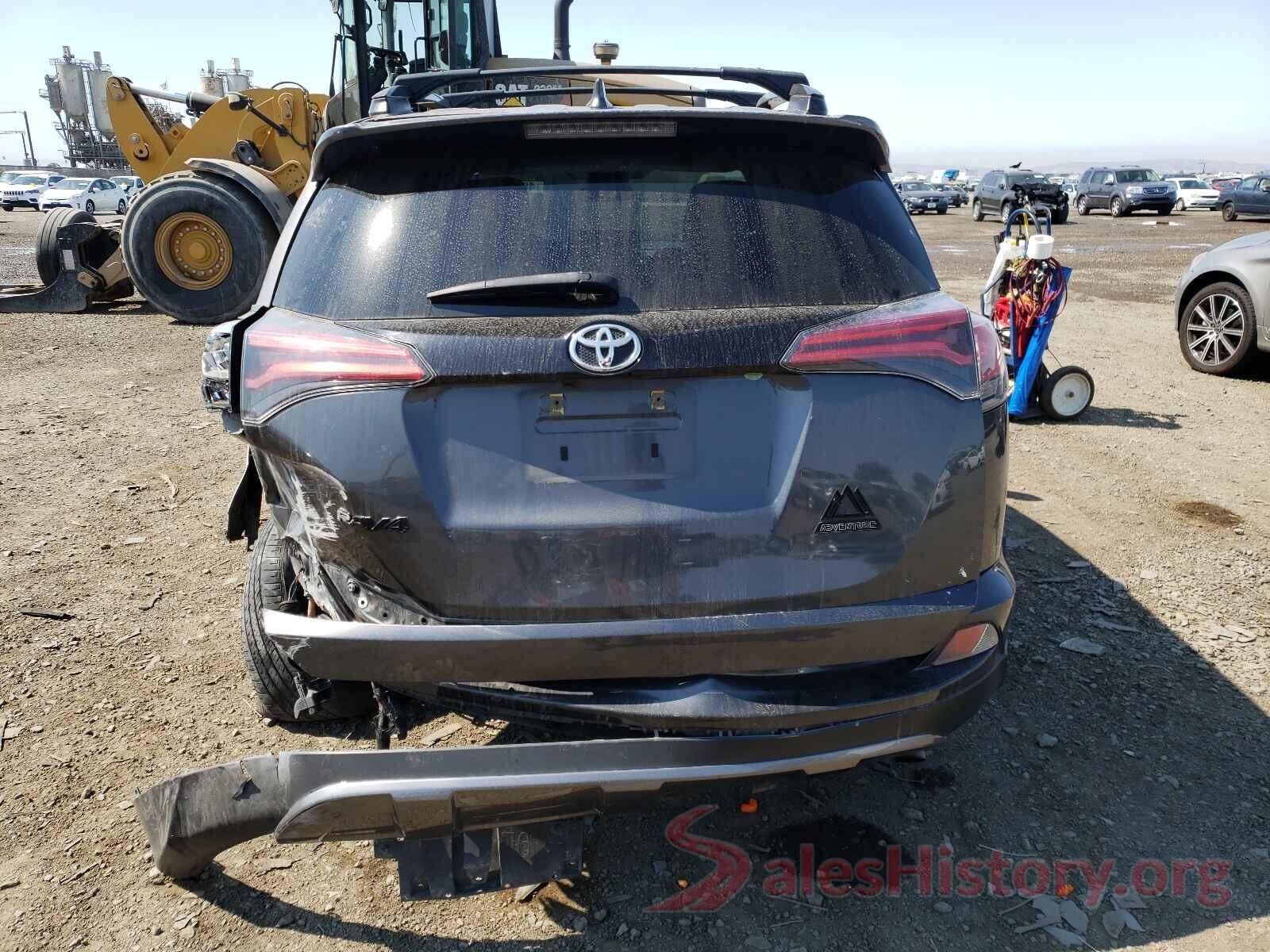 2T3WFREV5JW461791 2018 TOYOTA RAV4