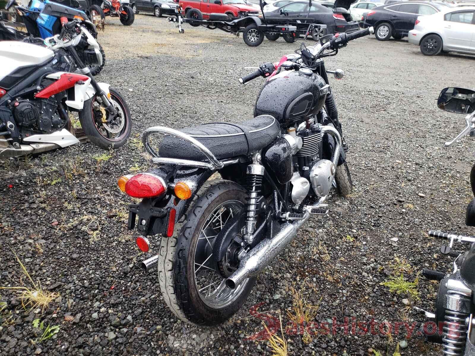 SMTD40HL0JT858509 2018 TRIUMPH CAR BONNEVILLE