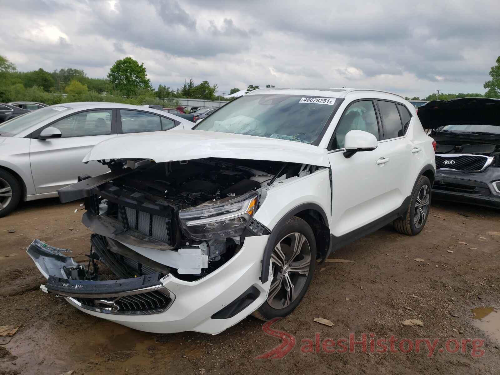 YV4162UL7M2471461 2021 VOLVO XC40