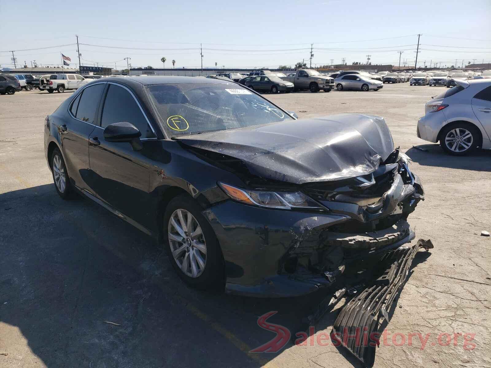 4T1B11HK3JU596096 2018 TOYOTA CAMRY