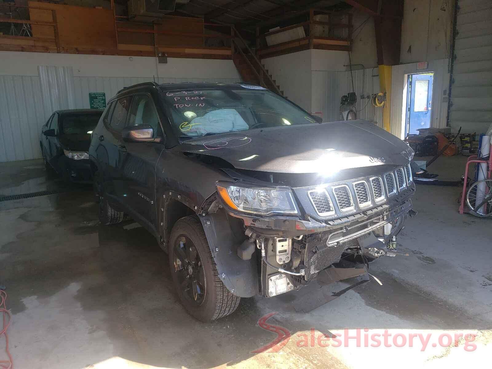 3C4NJDBB8JT485324 2018 JEEP COMPASS