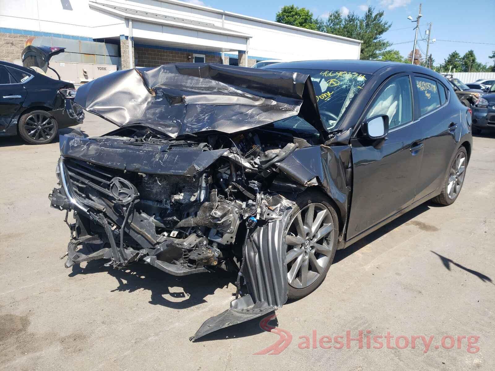 3MZBN1L35JM193974 2018 MAZDA 3