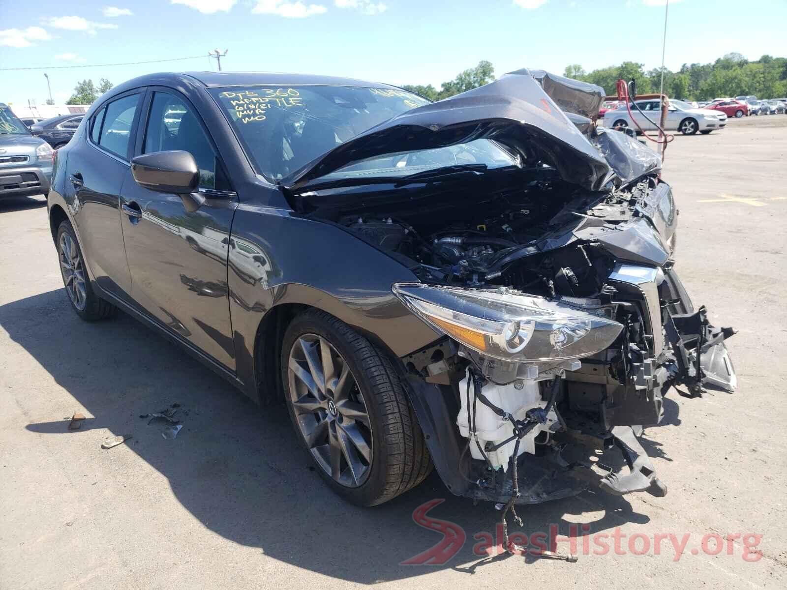 3MZBN1L35JM193974 2018 MAZDA 3