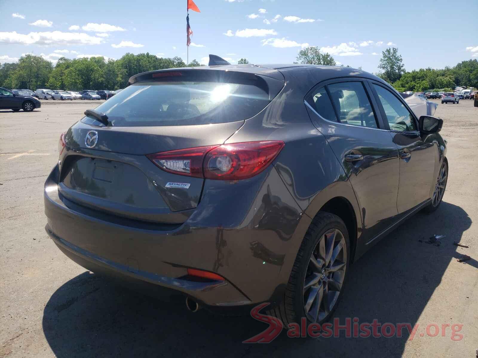 3MZBN1L35JM193974 2018 MAZDA 3