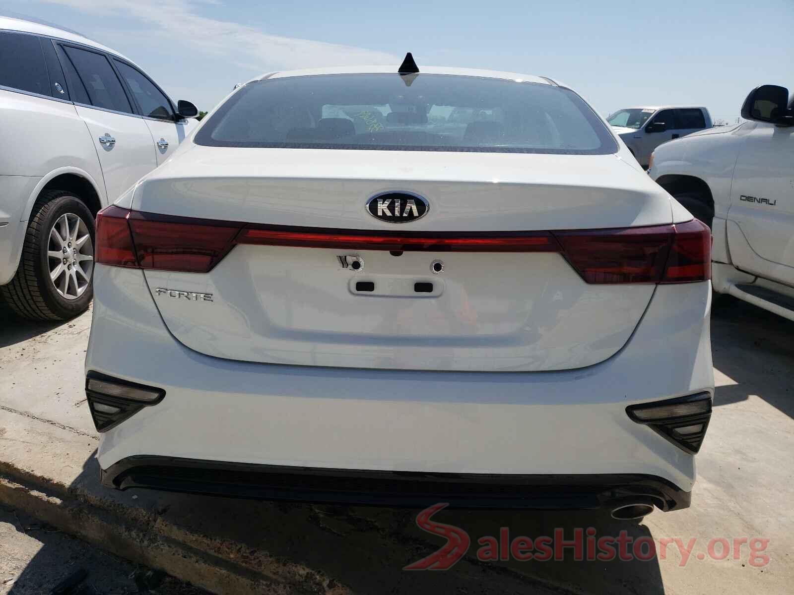 3KPF24AD9ME338619 2021 KIA FORTE