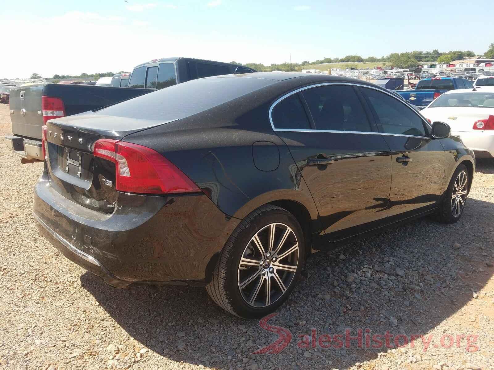 LYV402HK8JB157072 2018 VOLVO S60