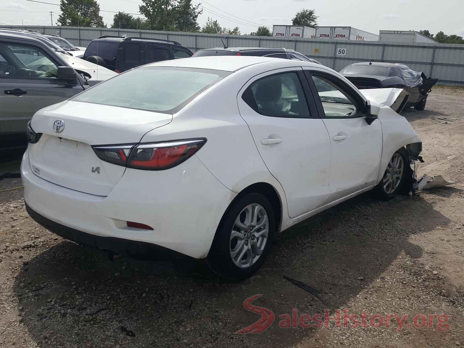 3MYDLBYV4JY301528 2018 TOYOTA YARIS