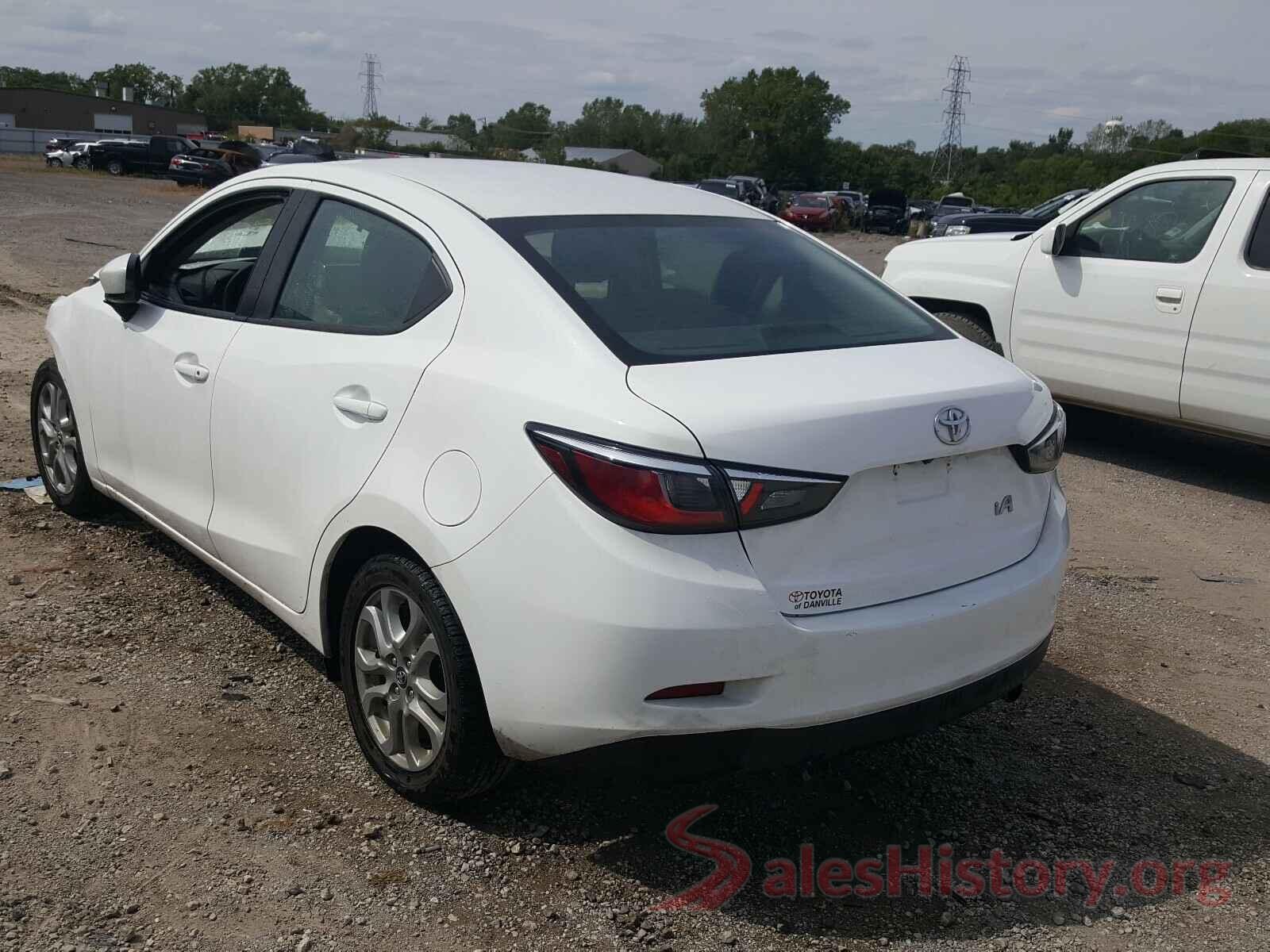 3MYDLBYV4JY301528 2018 TOYOTA YARIS