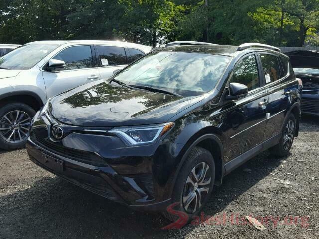 2T3BFREV2JW820187 2018 TOYOTA RAV4 LE