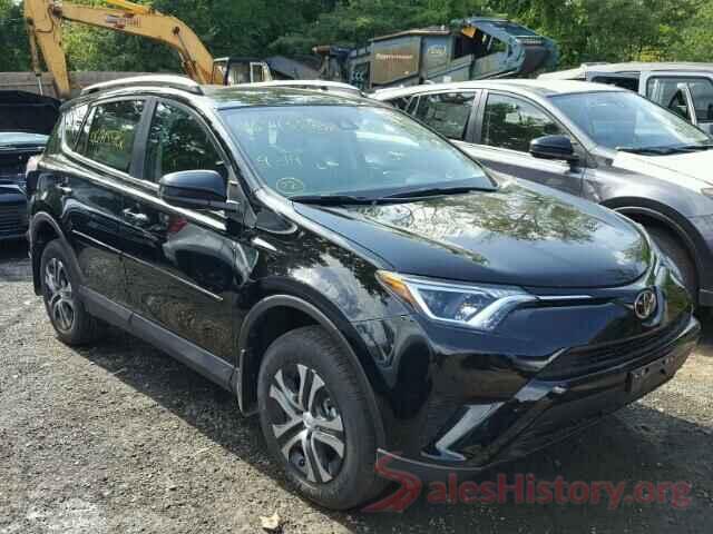 2T3BFREV2JW820187 2018 TOYOTA RAV4 LE