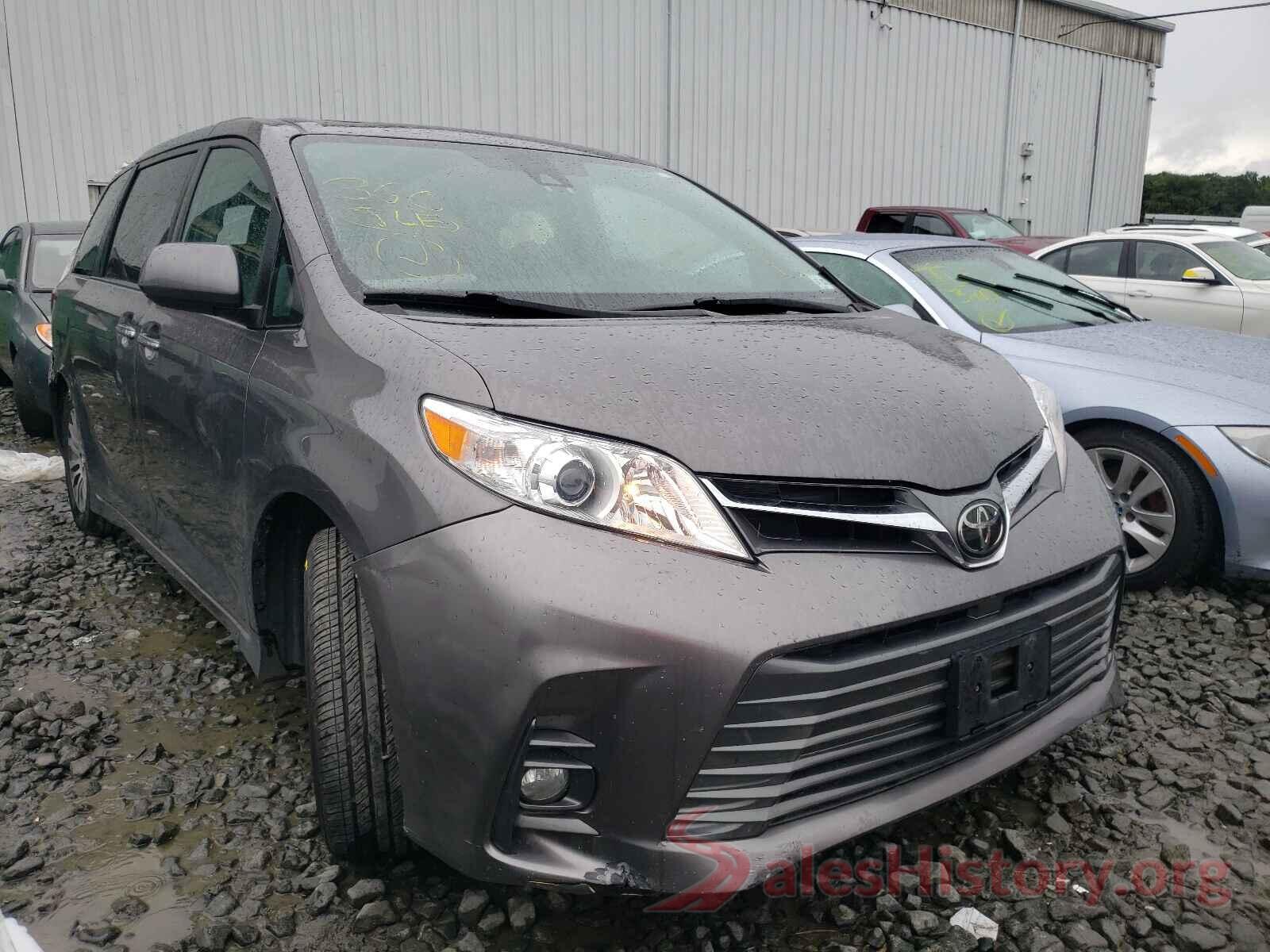 5TDYZ3DC4JS918475 2018 TOYOTA SIENNA