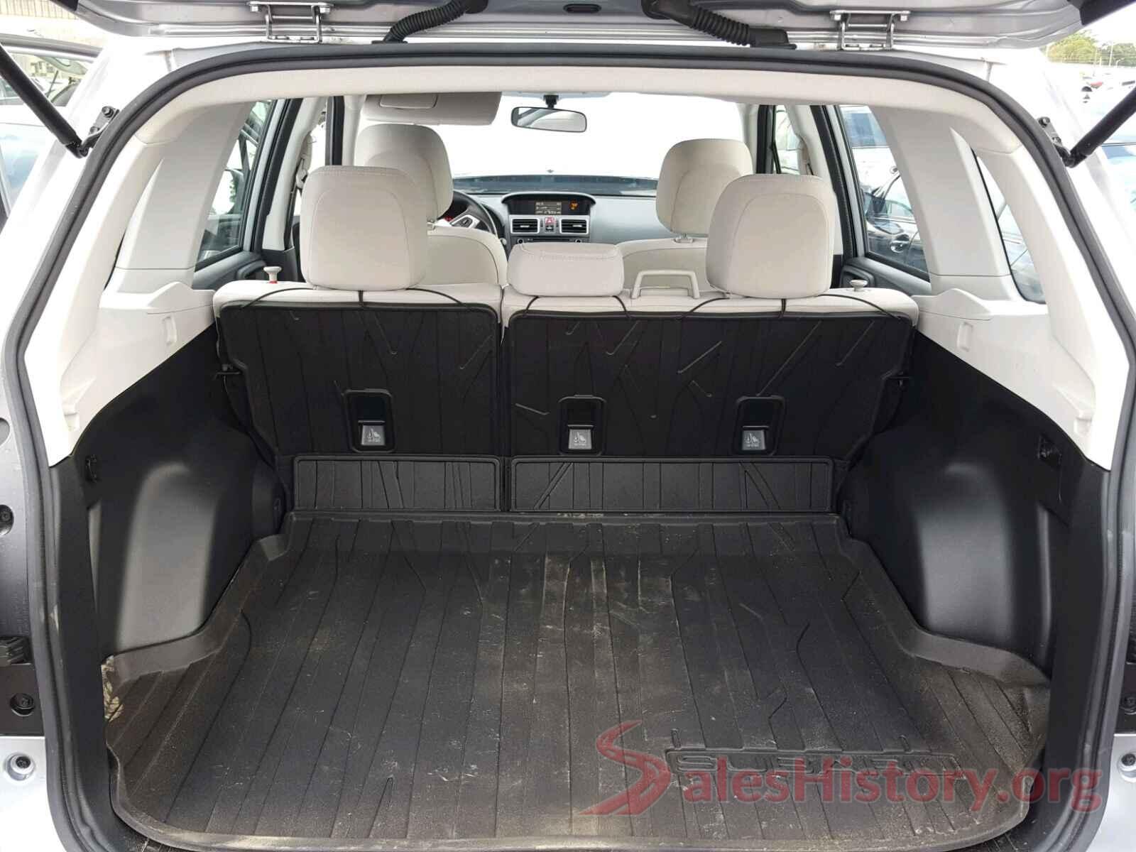 JF2SJAAC1JH540675 2018 SUBARU FORESTER