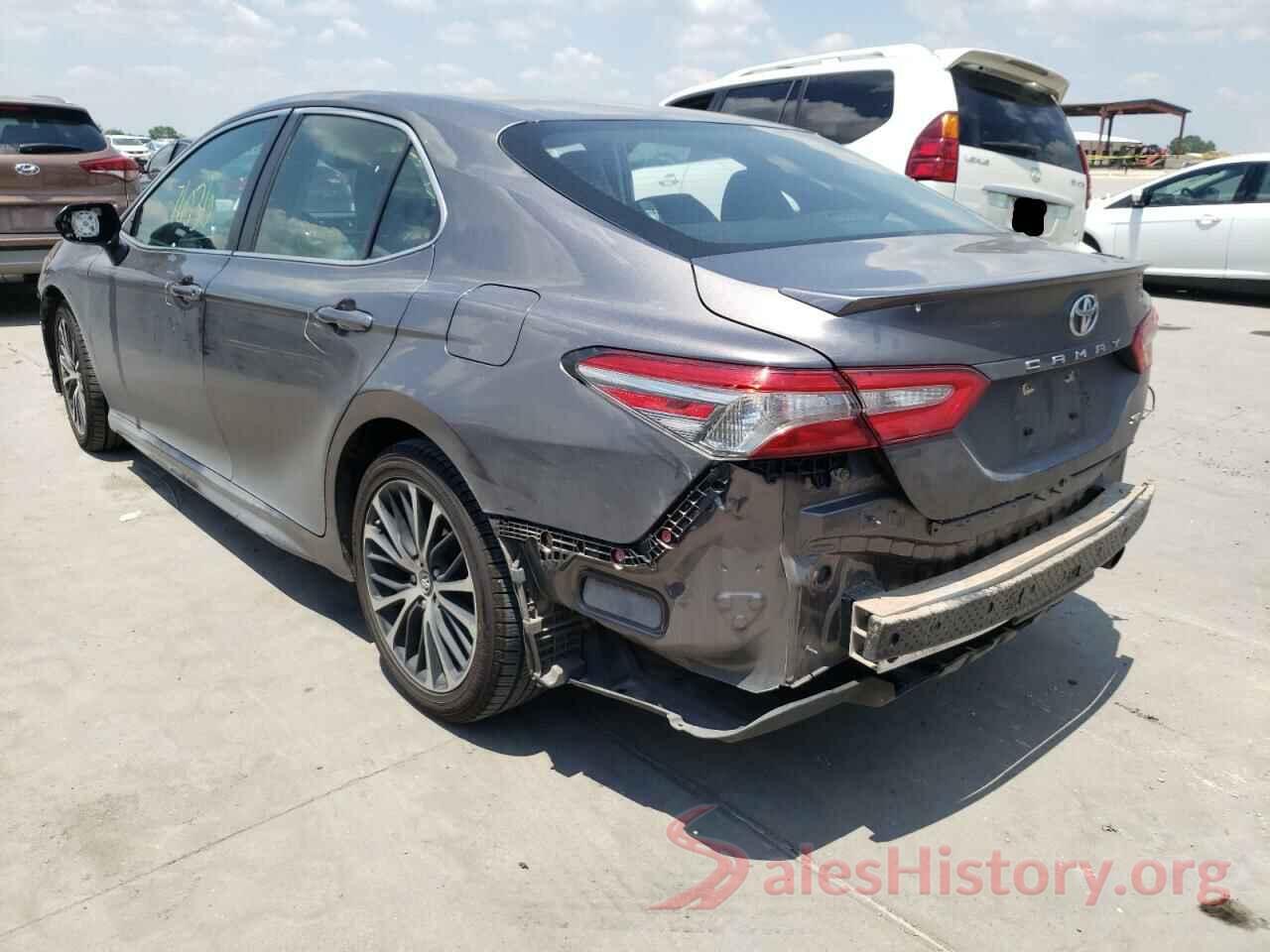 4T1B11HK4JU617232 2018 TOYOTA CAMRY